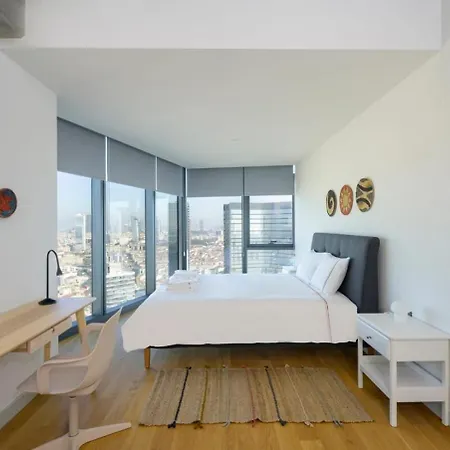 Gorgeous Corner Deluxe 1bd Condopoolviews! #133 בית נופש