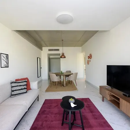 Gorgeous Corner Deluxe 1bd Condopoolviews! #133 בית נופש *