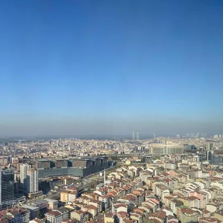 Vakantiehuis Gorgeous Corner Deluxe 1bd Condopoolviews! #133 *