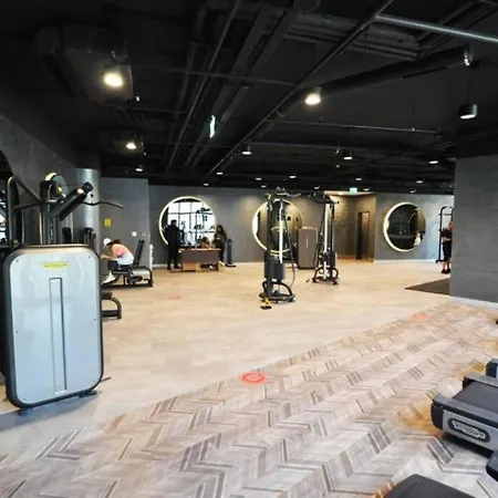 Gorgeous Corner Deluxe 1bd Condopoolviews! #133