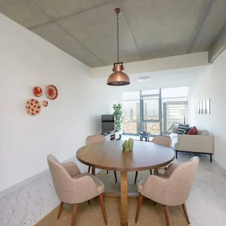 Gorgeous Corner Deluxe 1bd Condopoolviews! #133 *